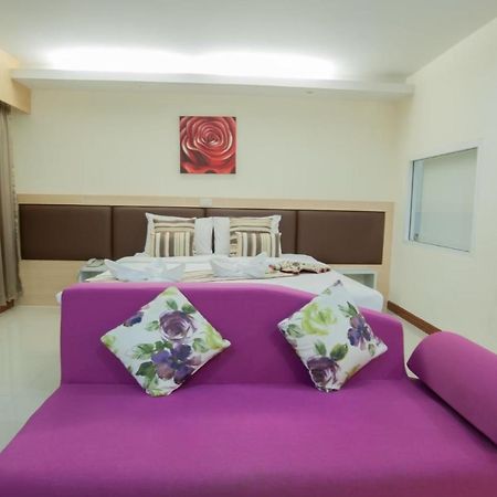 Taragrand Donmuang Airport Hotel Ban Rangsit Exteriör bild