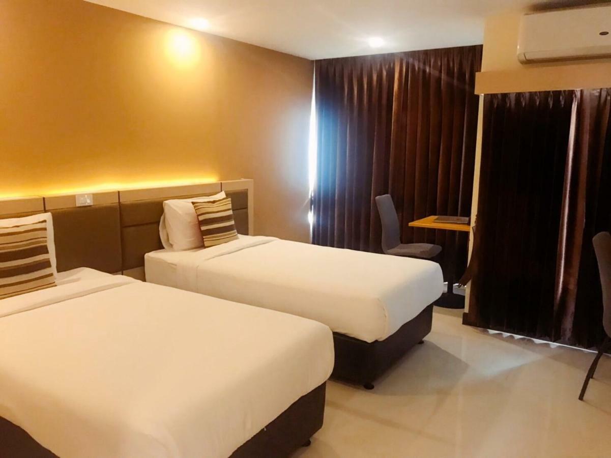 Taragrand Donmuang Airport Hotel Ban Rangsit Exteriör bild