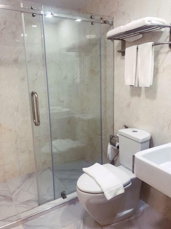 Taragrand Donmuang Airport Hotel Ban Rangsit Exteriör bild