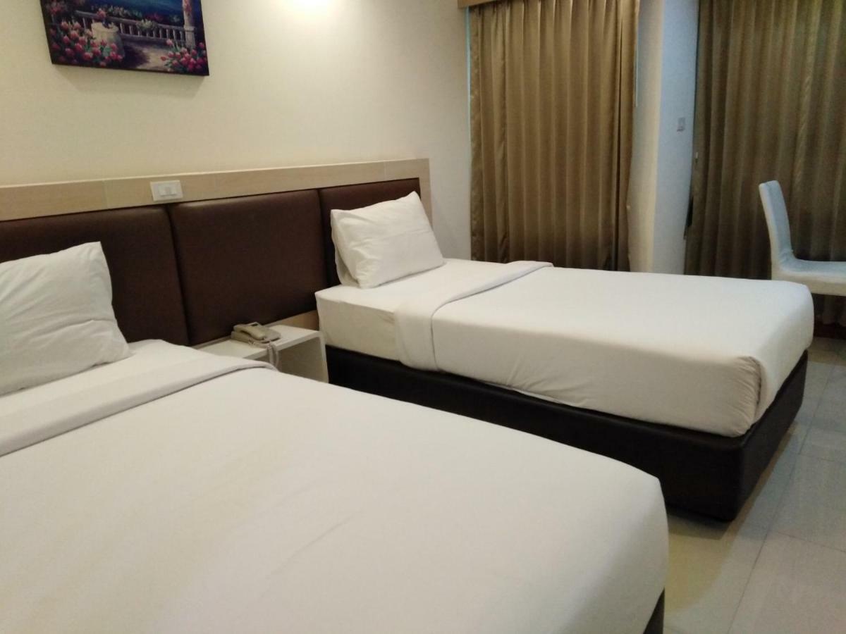 Taragrand Donmuang Airport Hotel Ban Rangsit Exteriör bild